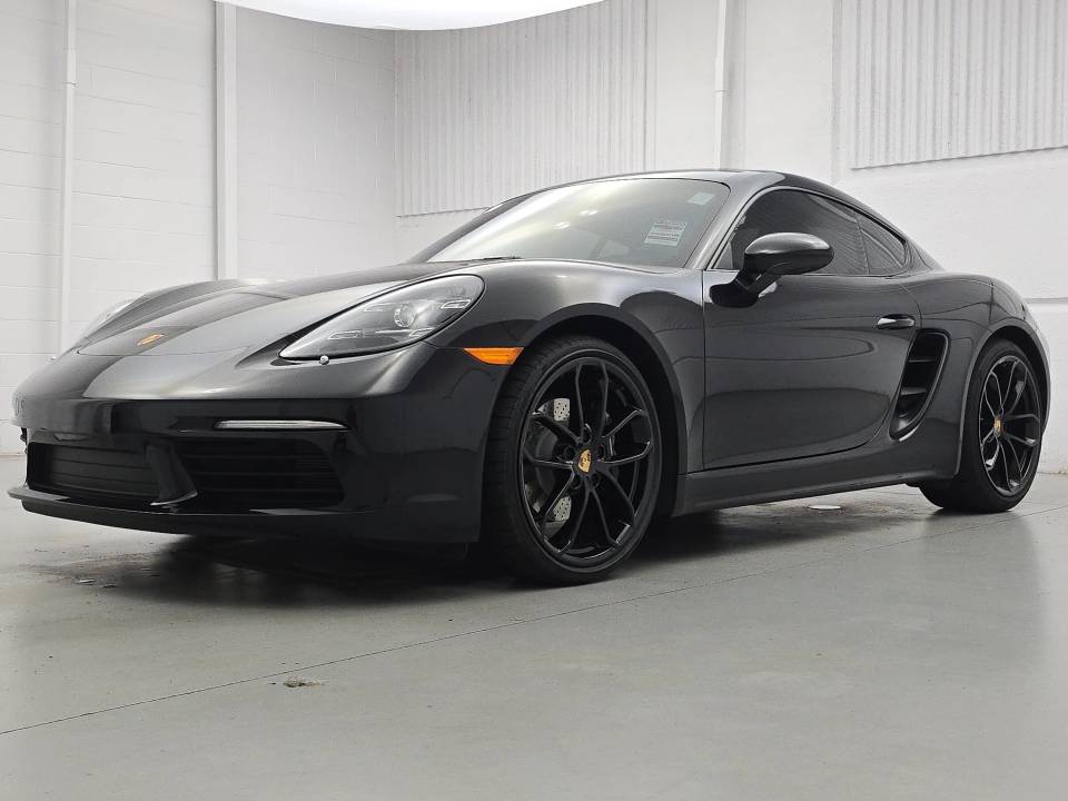 2024 Porsche 718 Cayman
