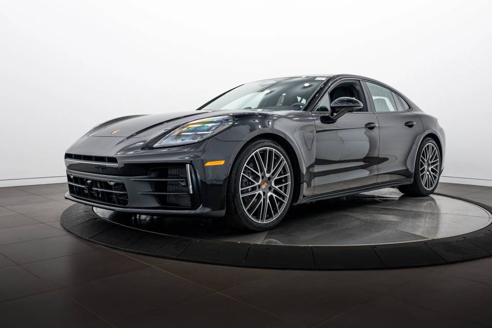 2026 Porsche Panamera
