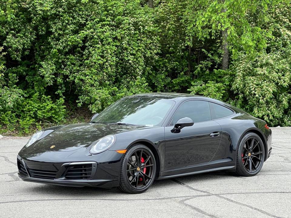 2019 Porsche 911 GTS
