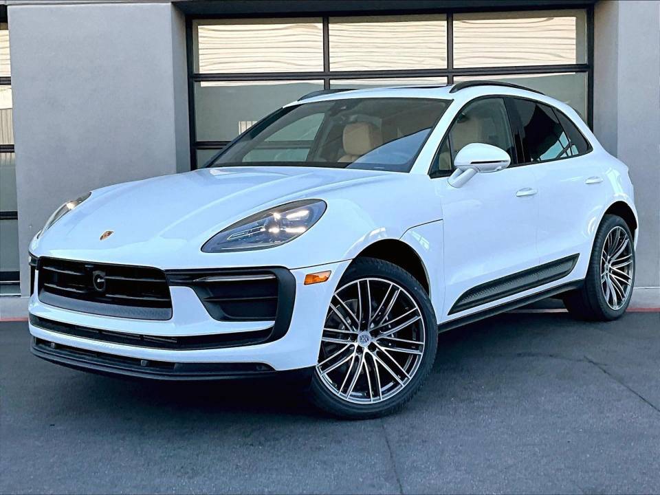 2026 Porsche Macan