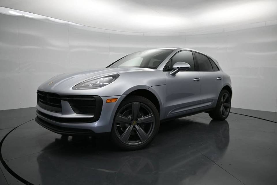 2026 Porsche Macan