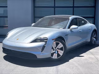 2020 Porsche Taycan 4S's photo