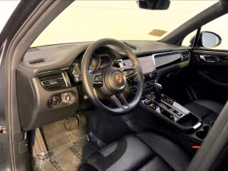 2025 Porsche Macan Base - Photo 25