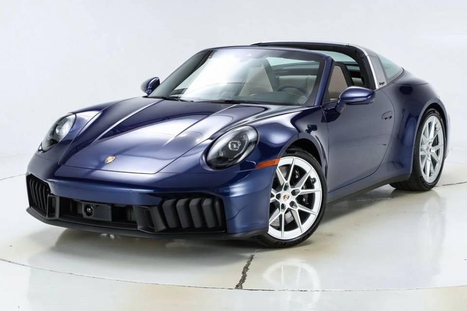 2026 Porsche 911 GTS