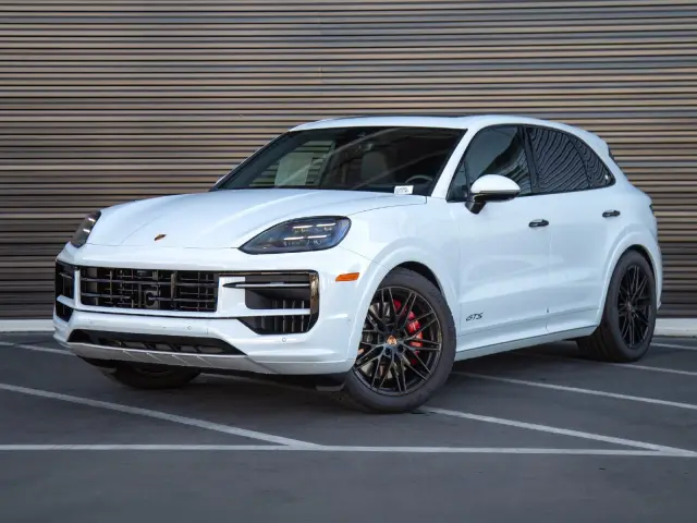 2026 Porsche Cayenne GTS - Photo 6