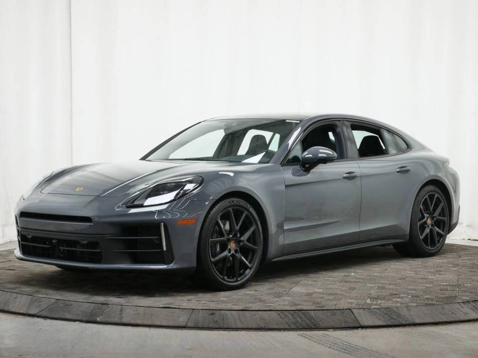 2026 Porsche Panamera