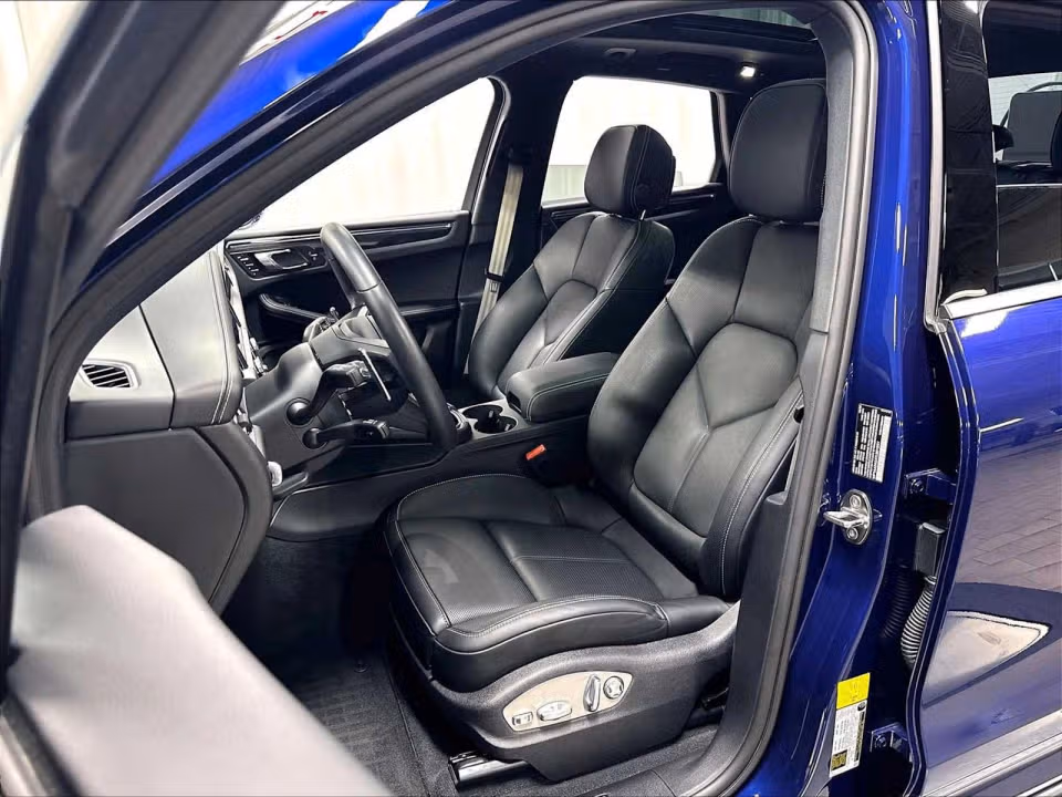 2026 Porsche Macan Base - Photo 35