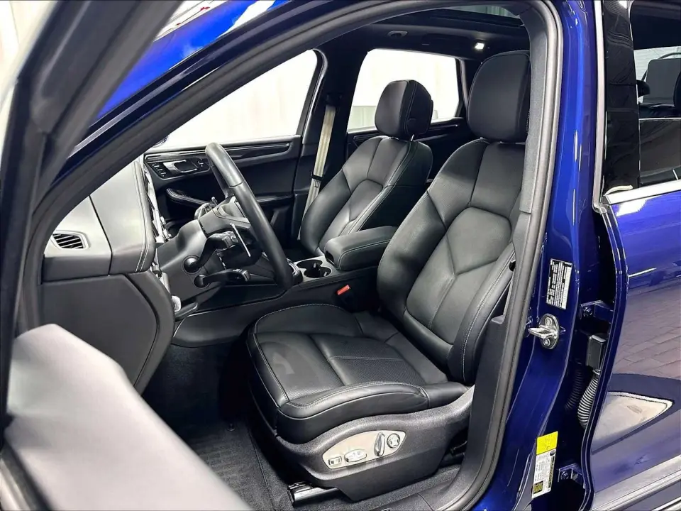 2026 Porsche Macan Base - Photo 39