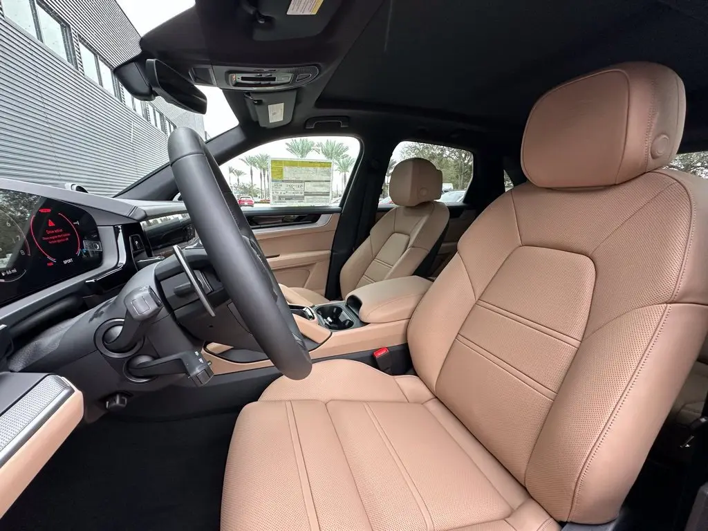 2026 Porsche Cayenne E-Hybrid - Photo 40