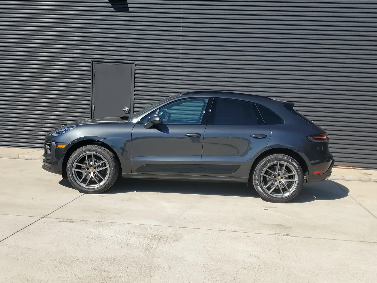 2026 Porsche Macan Base - Photo 16