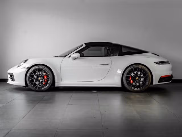 2024 Porsche 911 GTS - Photo 10