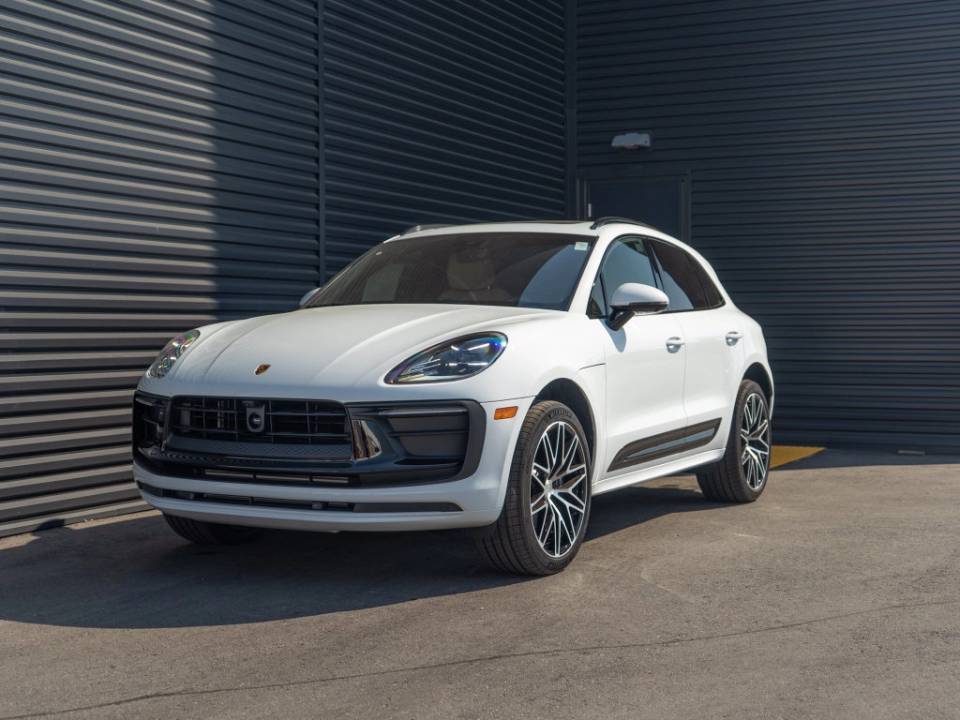 2026 Porsche Macan