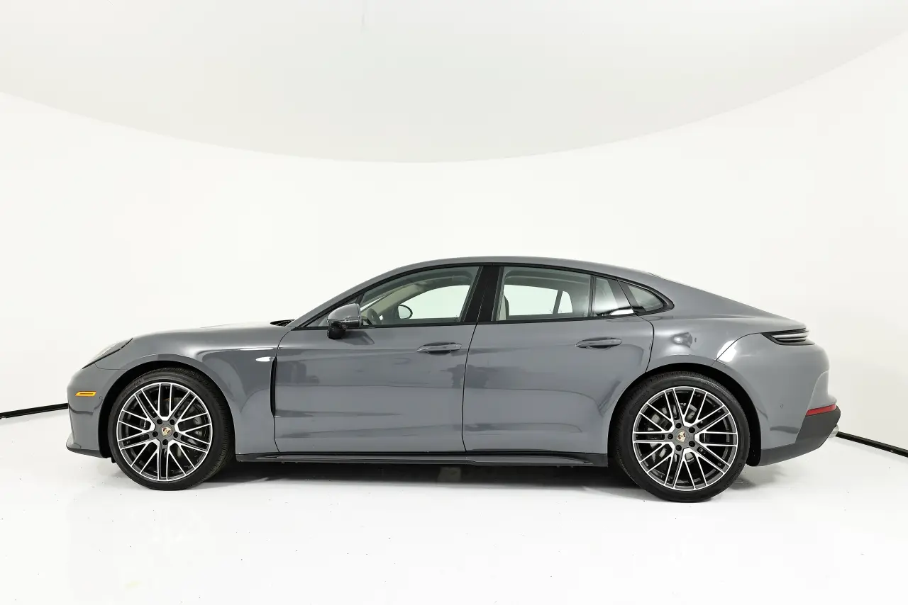 2026 Porsche Panamera Base - Photo 16