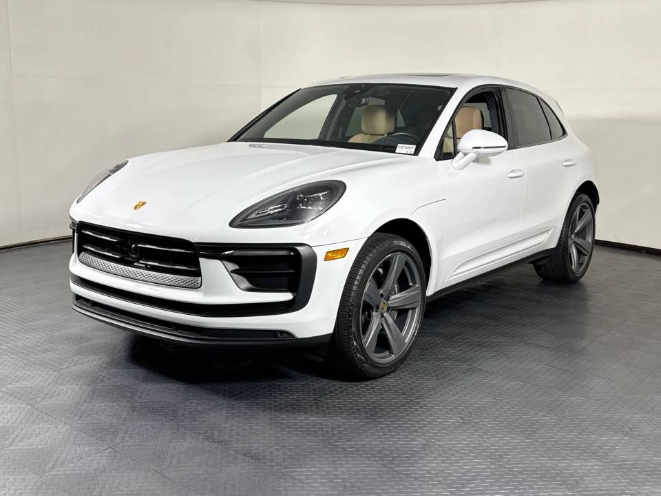 2023 Porsche Macan