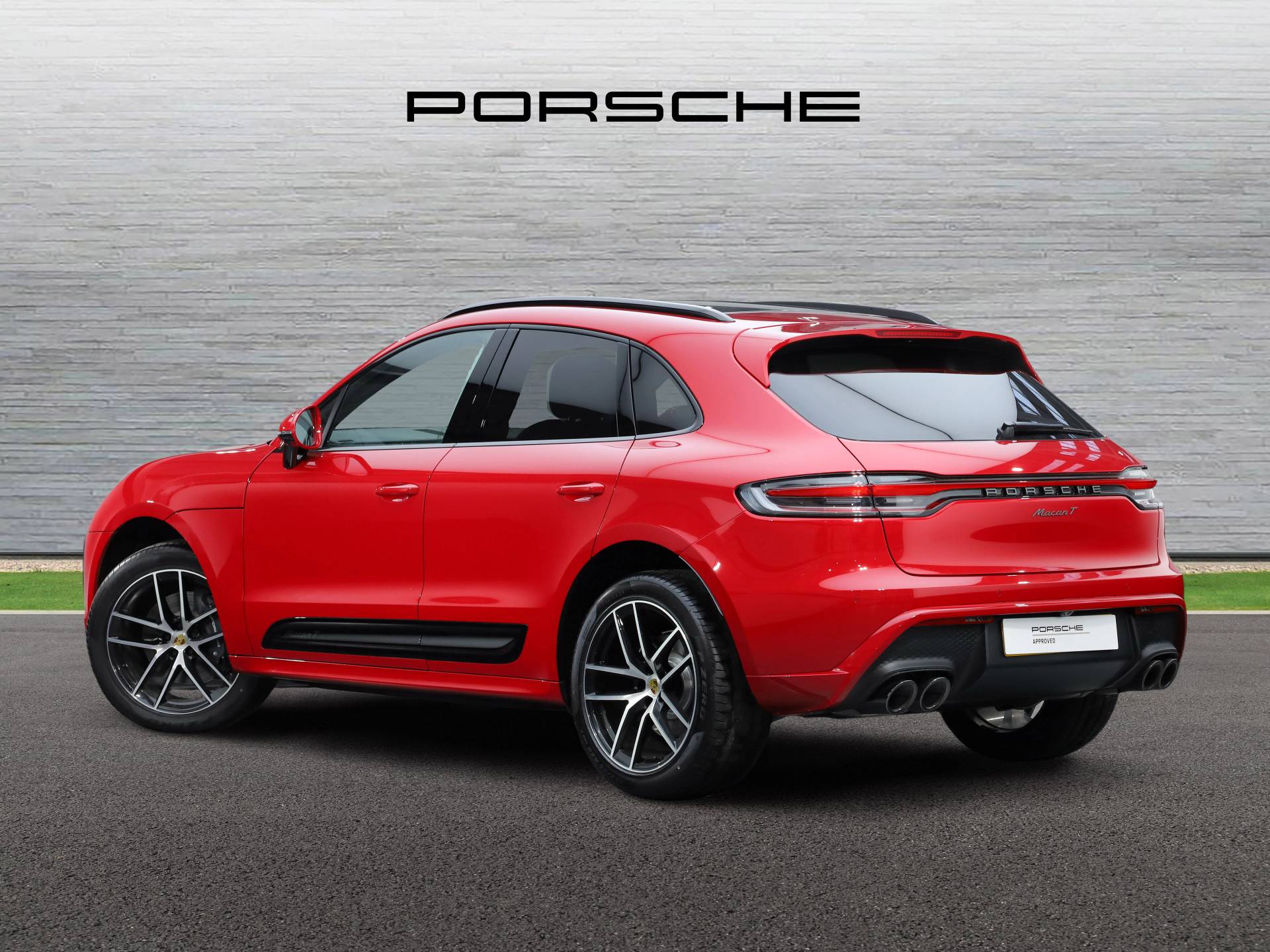 Macan T, photo 2 of 31