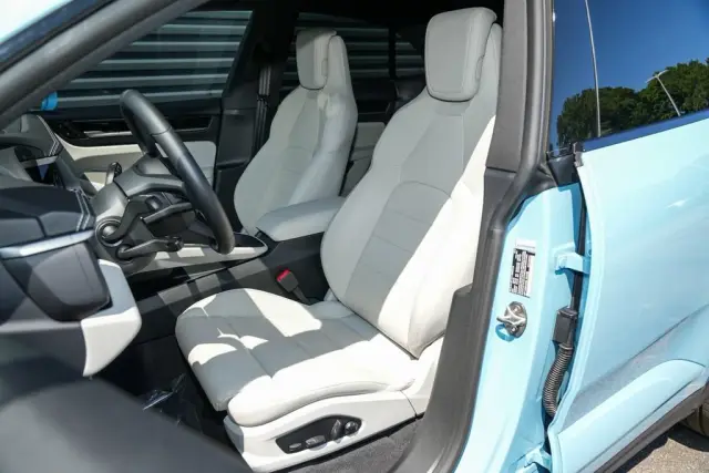 Photo 38