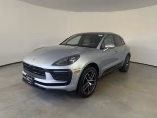 2023 Porsche Macan -'s photo