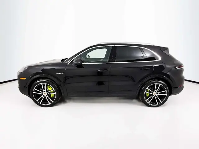 2026 Porsche Cayenne E-Hybrid - Photo 14