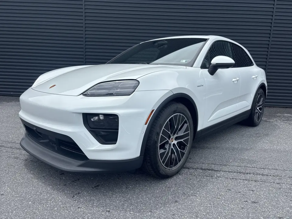 2025 Porsche Macan Base - Photo 7