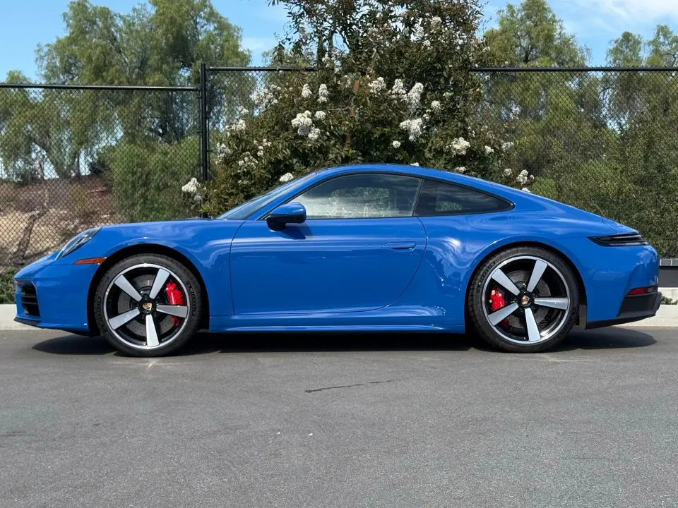 2025 Porsche 911 S - Photo 15