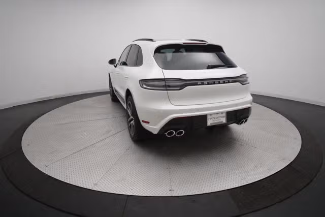 2026 Porsche Macan S - Photo 18