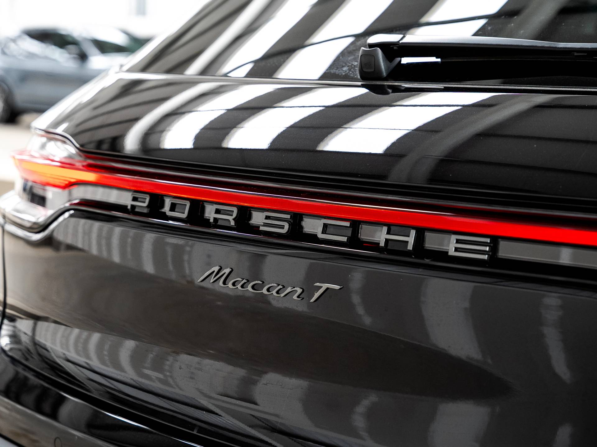 Macan T, photo 37 of 37