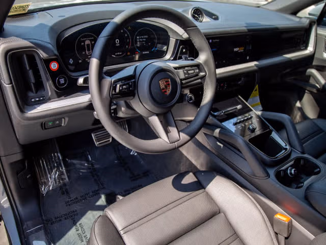 2026 Porsche Cayenne Coup S - Photo 26