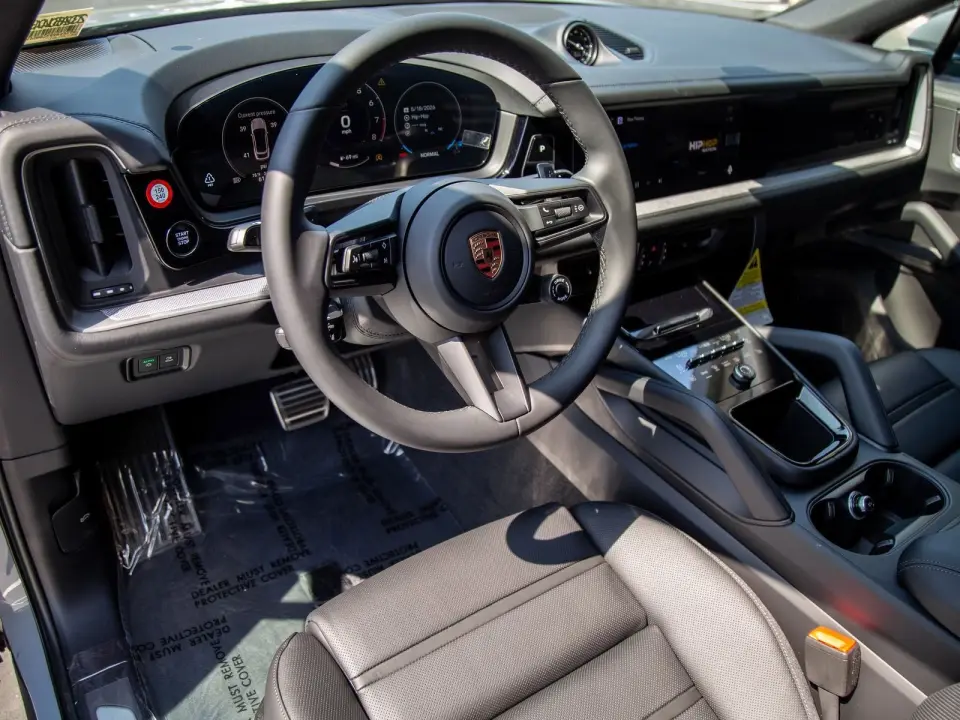 2026 Porsche Cayenne Coup S - Photo 31