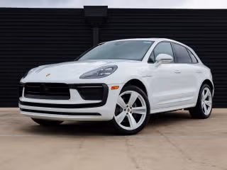 2026 Porsche Macan -'s photo
