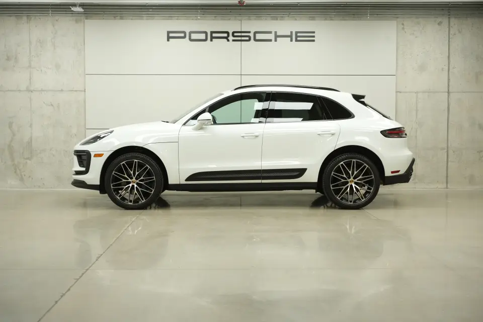 2026 Porsche Macan Base - Photo 15