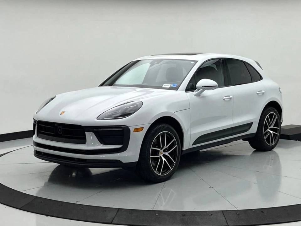 2025 Porsche Macan