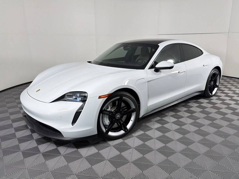 2022 Porsche Taycan Base