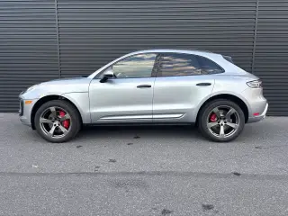 2026 Porsche Macan S - Photo 13