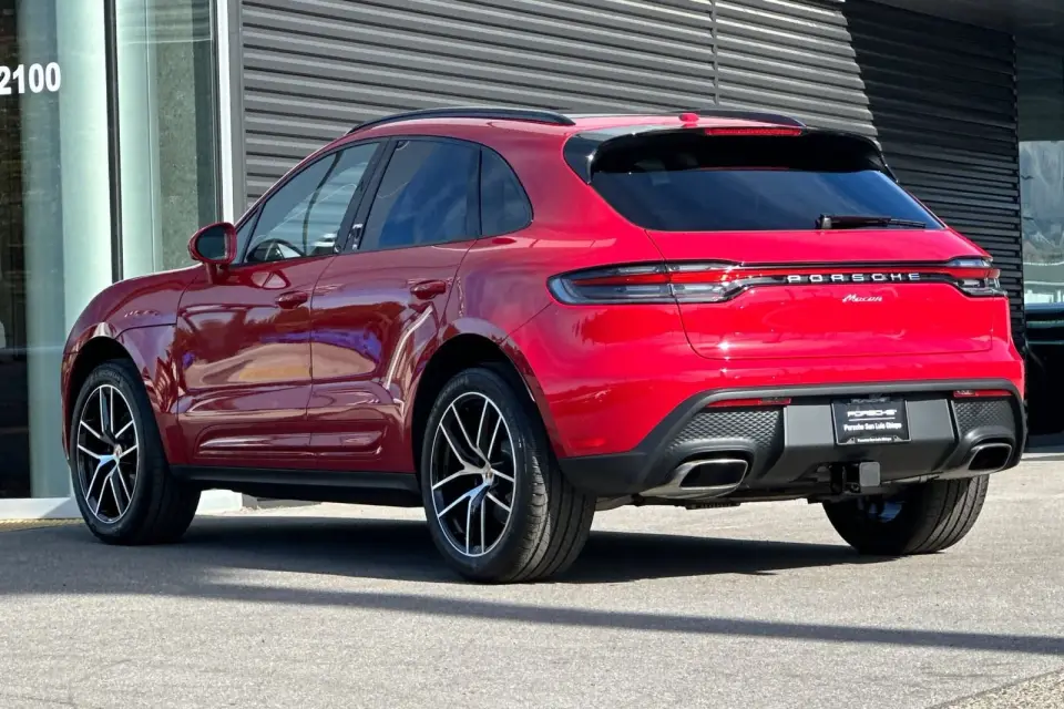 2026 Porsche Macan Base - Photo 23