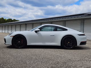2022 Porsche 911 - Photo 9