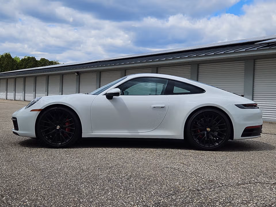 2022 Porsche 911 - Photo 11