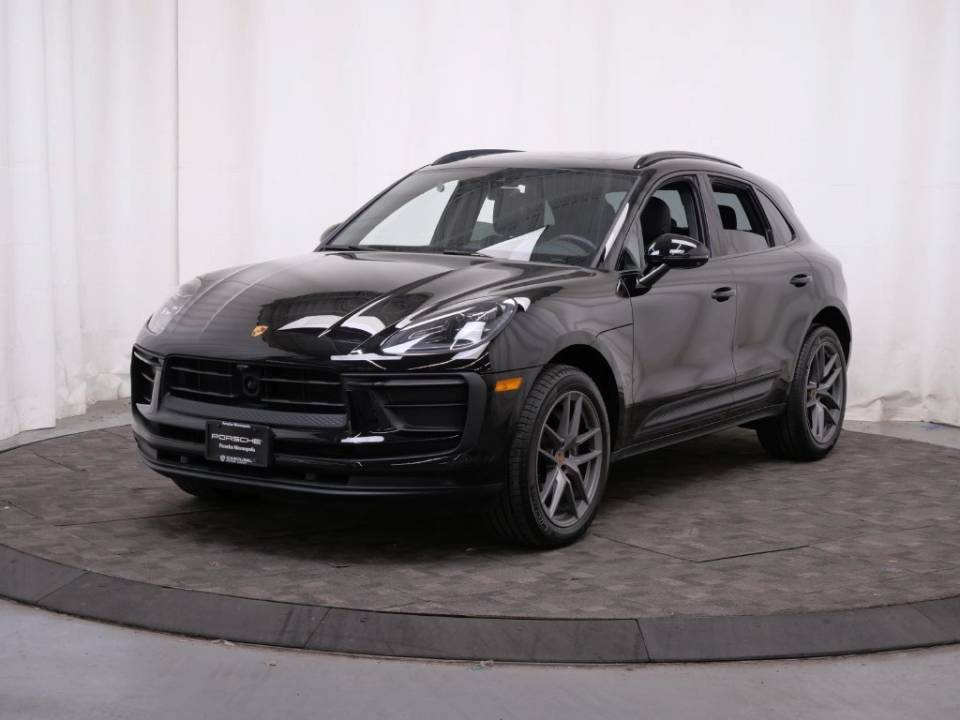 2023 Porsche Macan