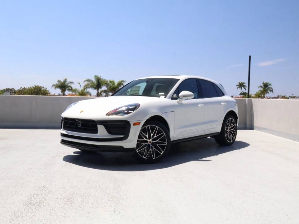 2026 Porsche Macan