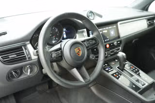 2026 Porsche Macan Base - Photo 25