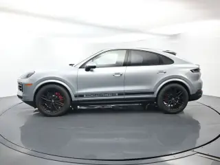2026 Porsche Cayenne Coup S - Photo 13