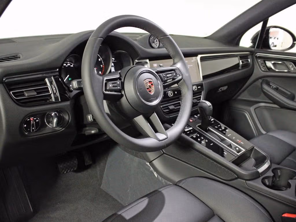 2026 Porsche Macan Base - Photo 28