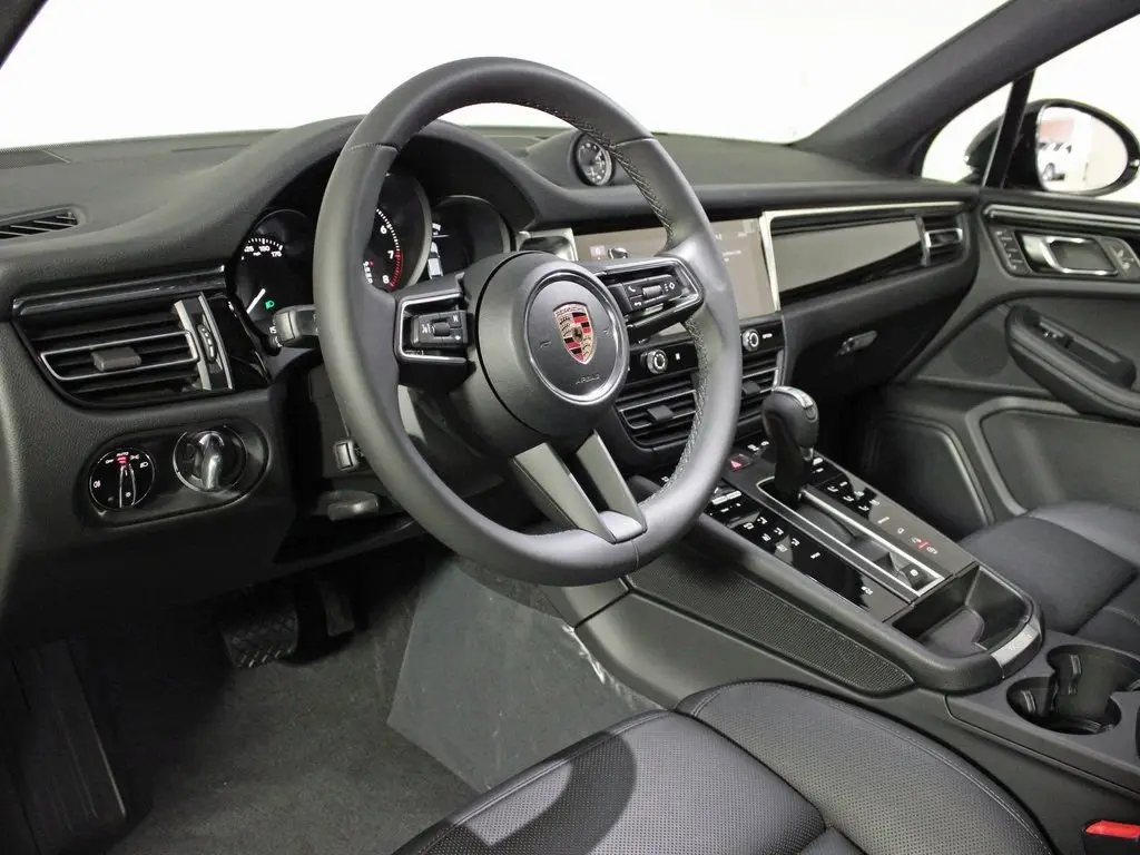 2026 Porsche Macan Base - Photo 32