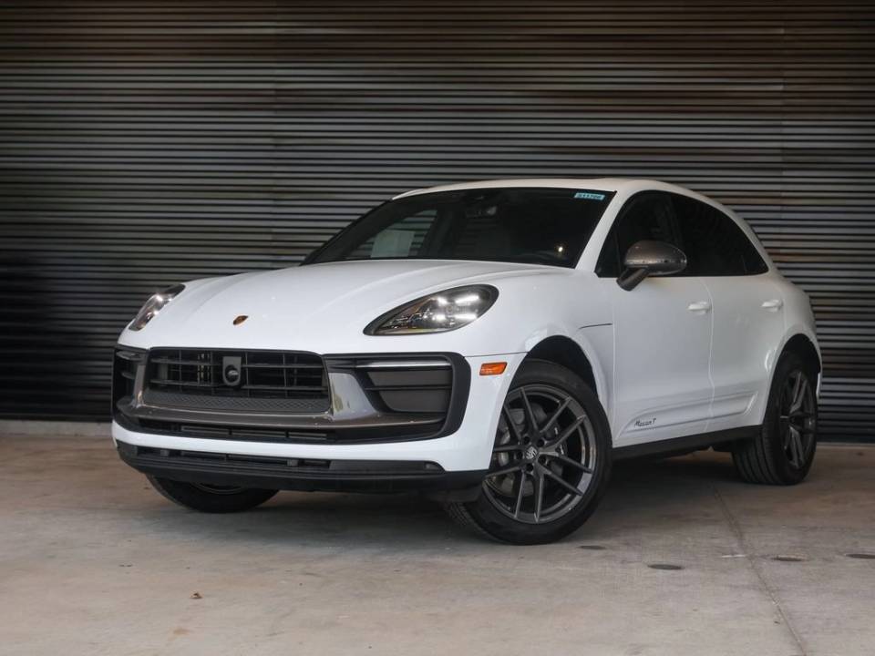 2026 Porsche Macan T