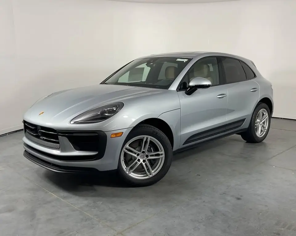 2025 Porsche Macan Base - Photo 7