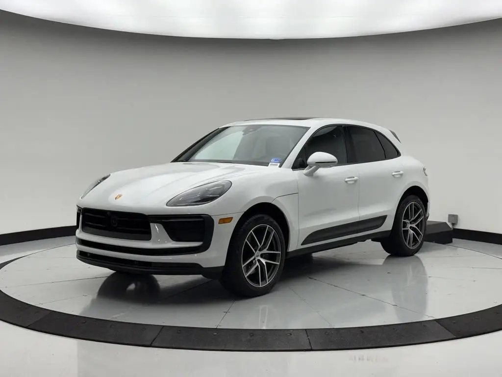 2026 Porsche Macan Base - Photo 8