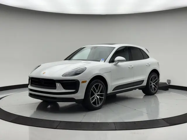 2026 Porsche Macan Base - Photo 6