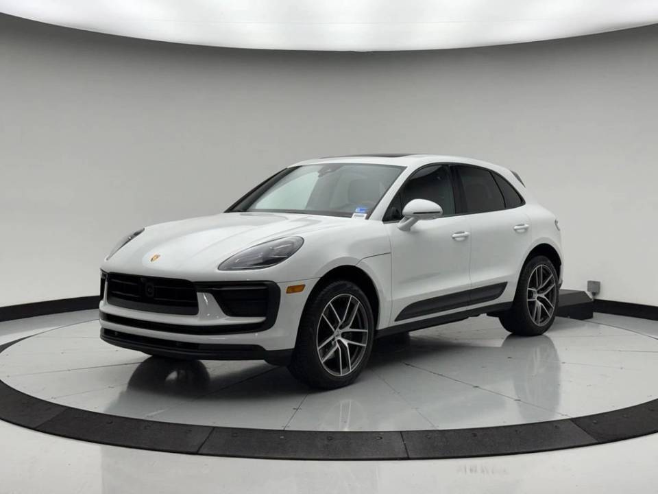 2026 Porsche Macan