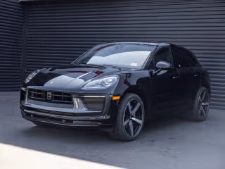 2026 Porsche Macan T's photo