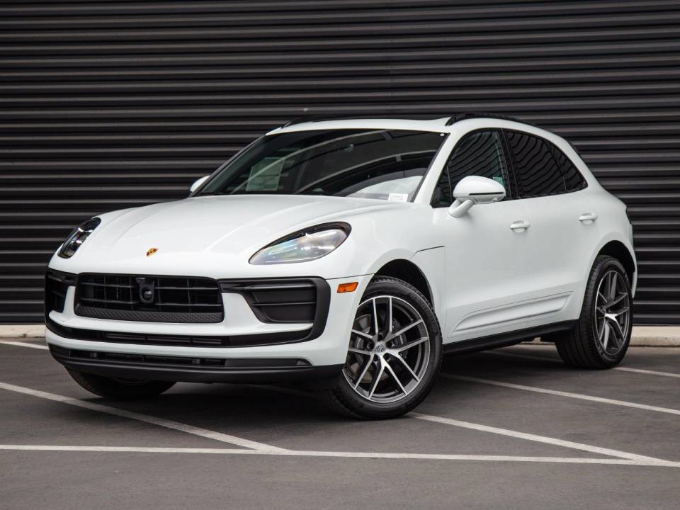 2026 Porsche Macan
