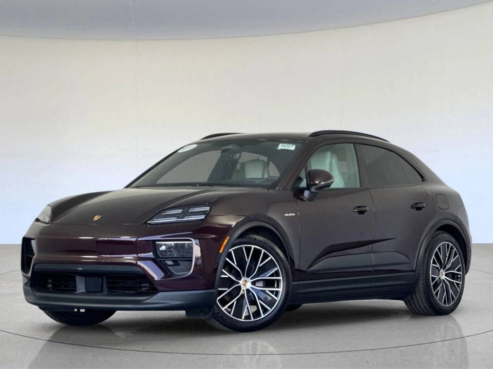 2025 Porsche Macan Base